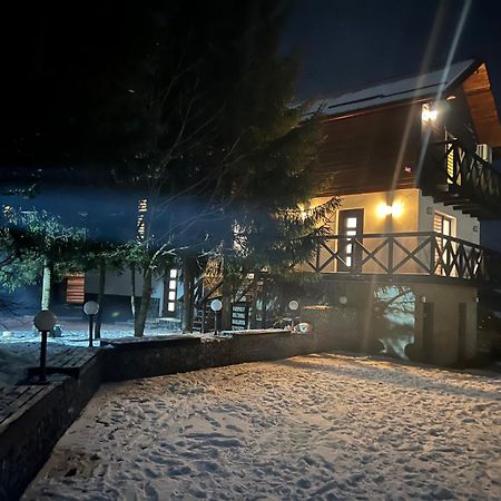 Panorama Karpat Hotel Yablunytsya Ngoại thất bức ảnh