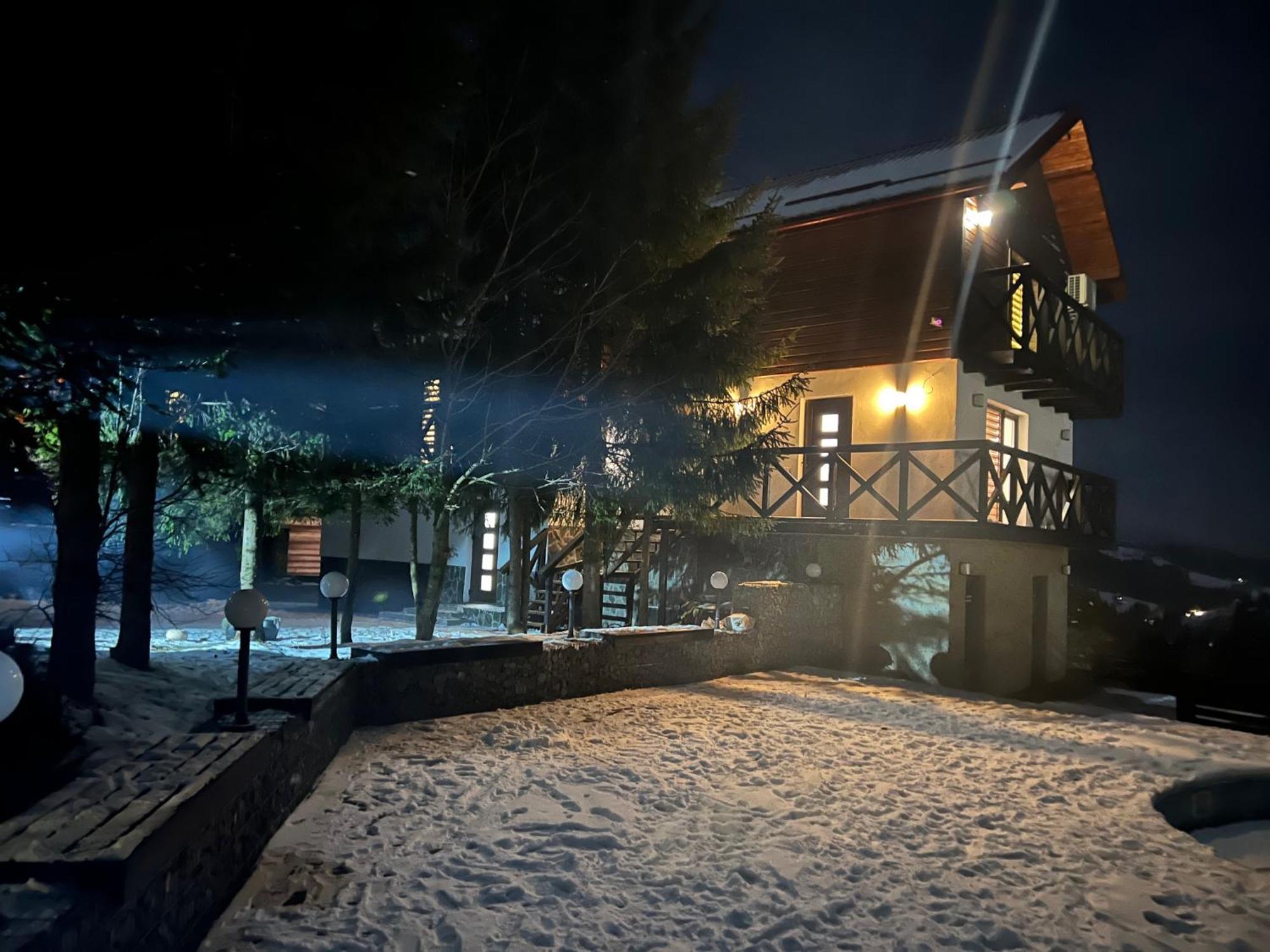 Panorama Karpat Hotel Yablunytsya Ngoại thất bức ảnh