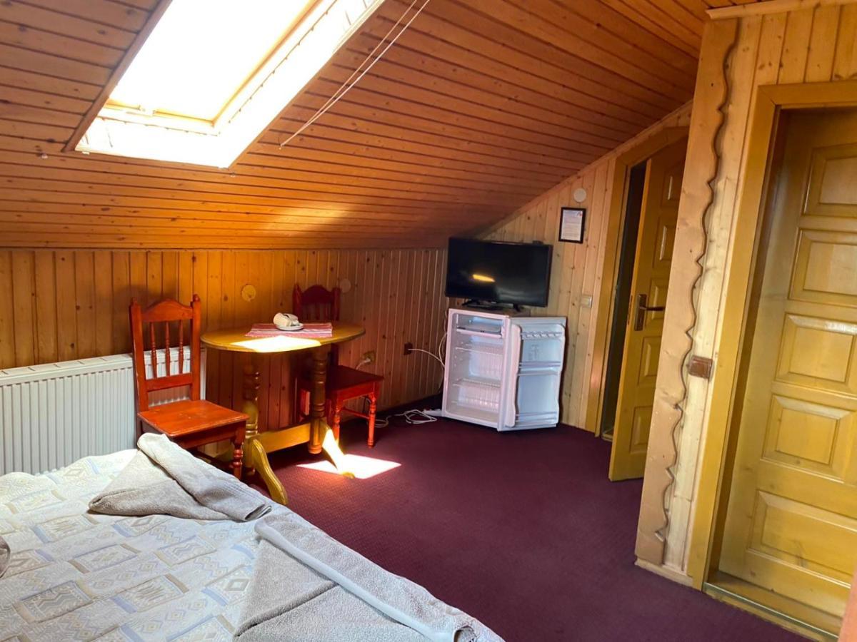 Panorama Karpat Hotel Yablunytsya Ngoại thất bức ảnh